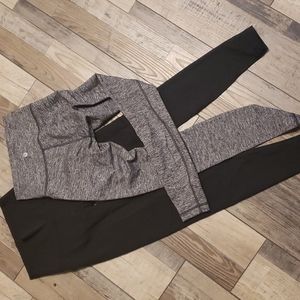 2 pairs Lululemon leggings